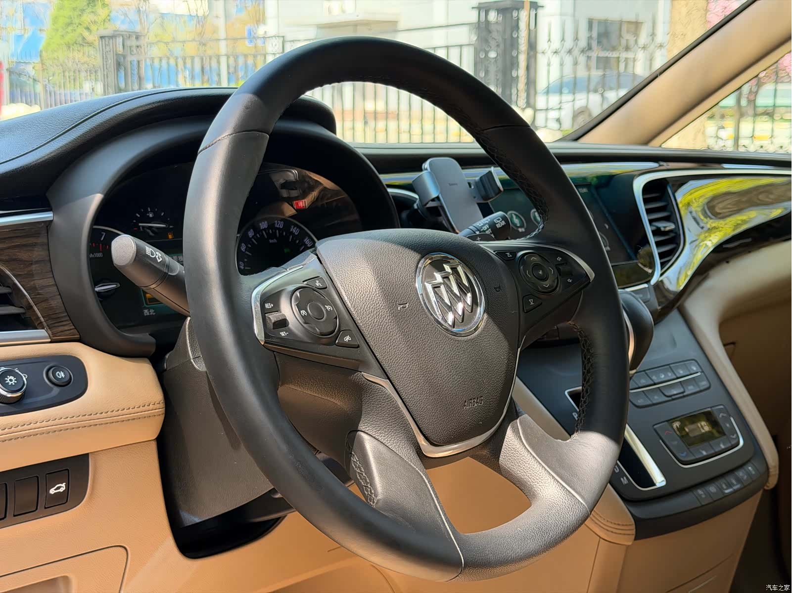 Buick GL8, 2017 7