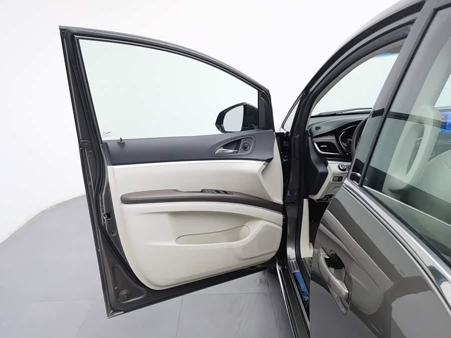 Buick GL8 2023, фото 8