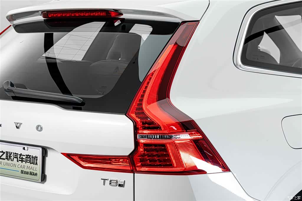 Volvo XC60, 2025 8