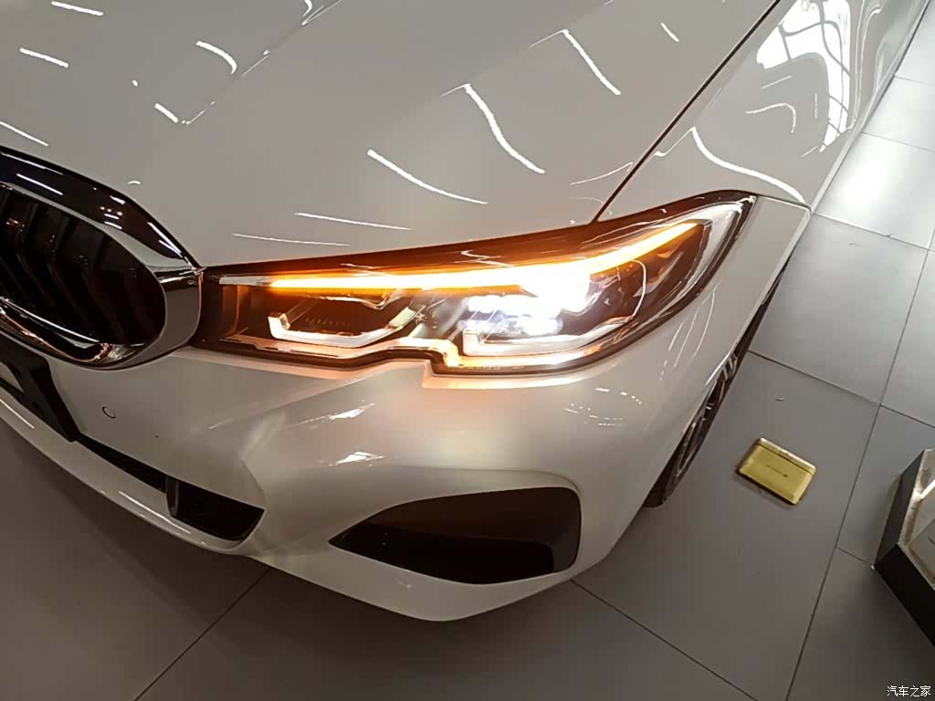 BMW 3 Series, 2022 24