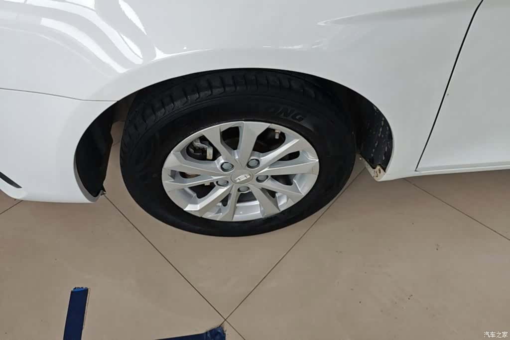 Geely Emgrand, 2021 6
