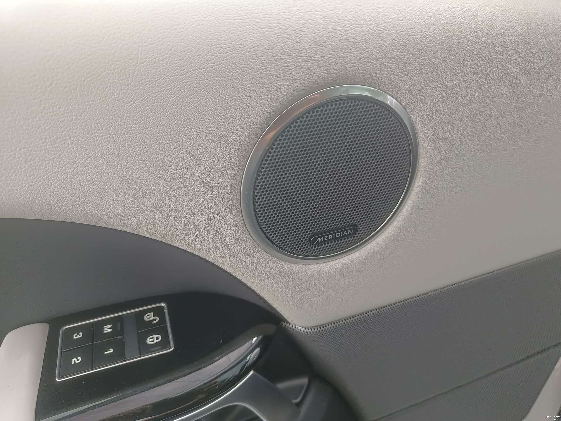 Land Rover Range Rover, 2015 8