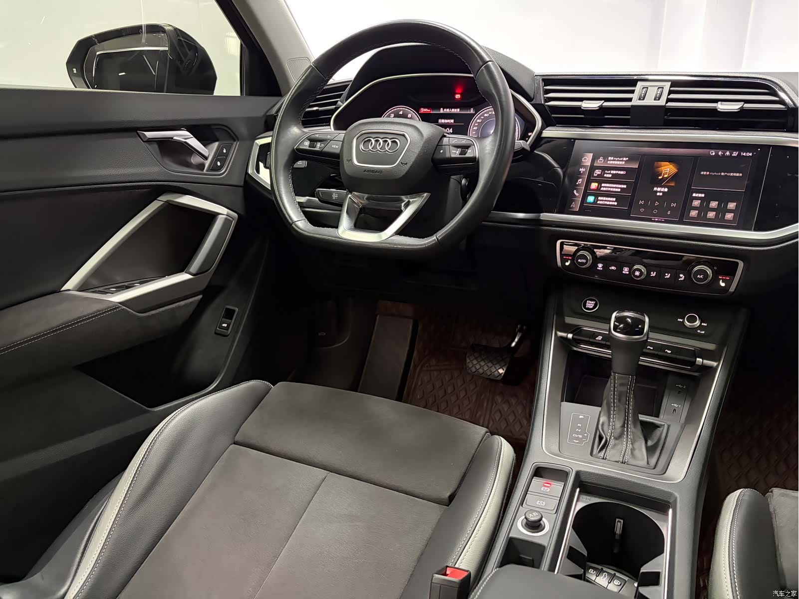Audi Q3, 2022 8