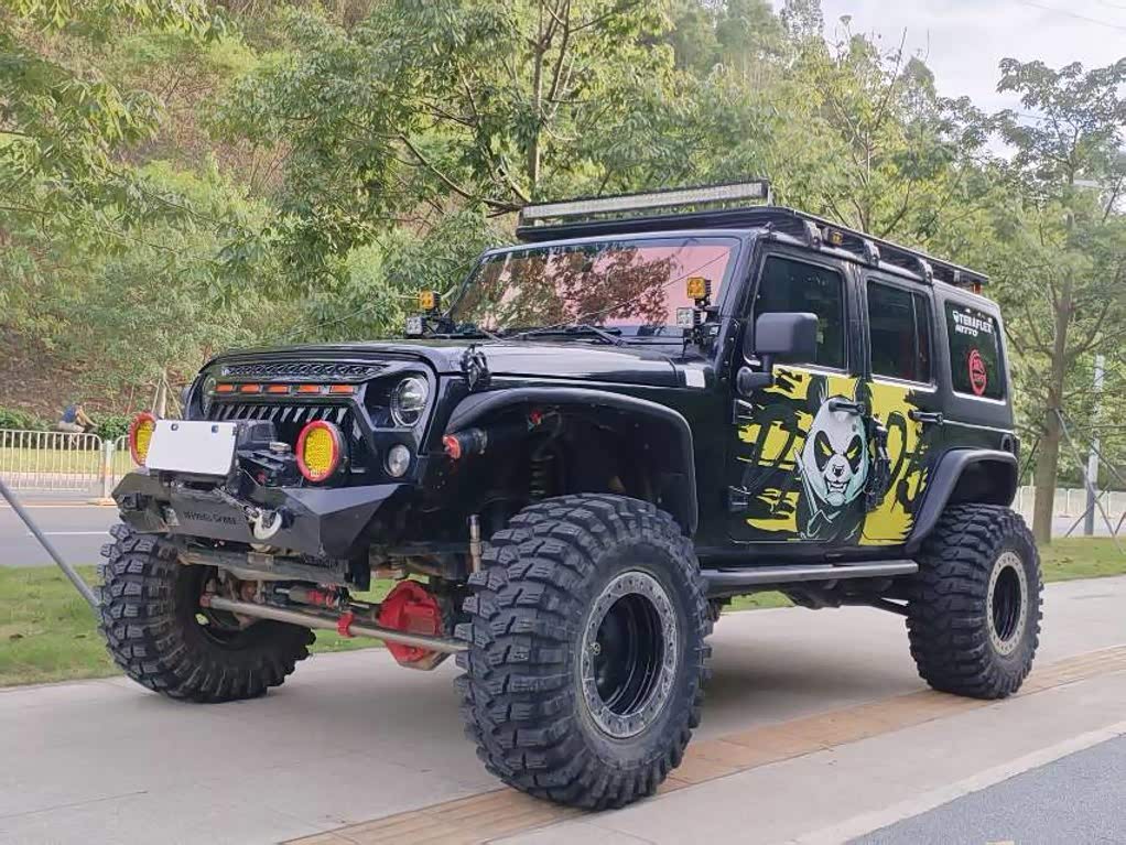 Jeep 2014 3.0L Sahara
