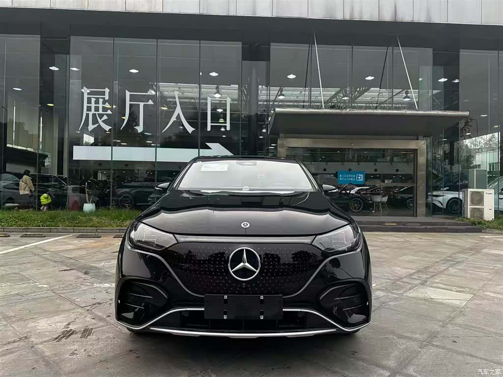 Mercedes-Benz EQE, 2025 2