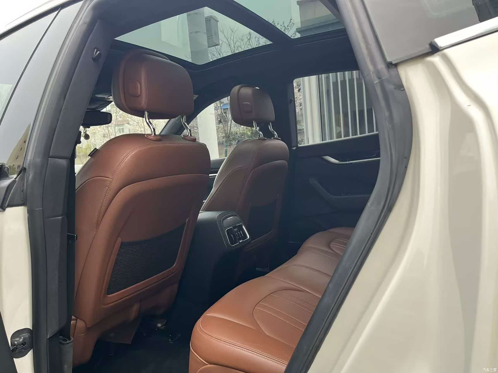 Maserati Levante, 2018 14