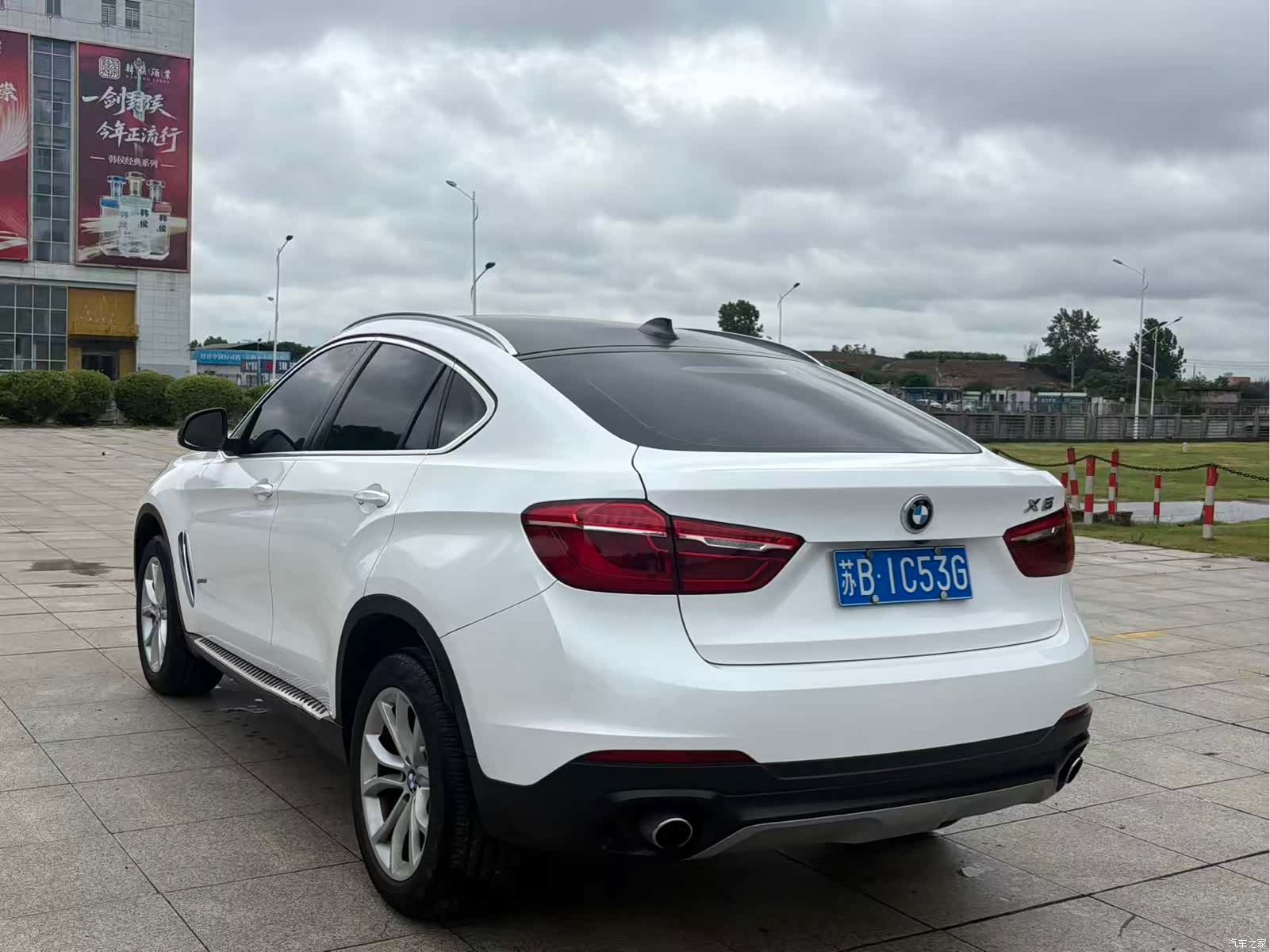 BMW X6, 2016 9