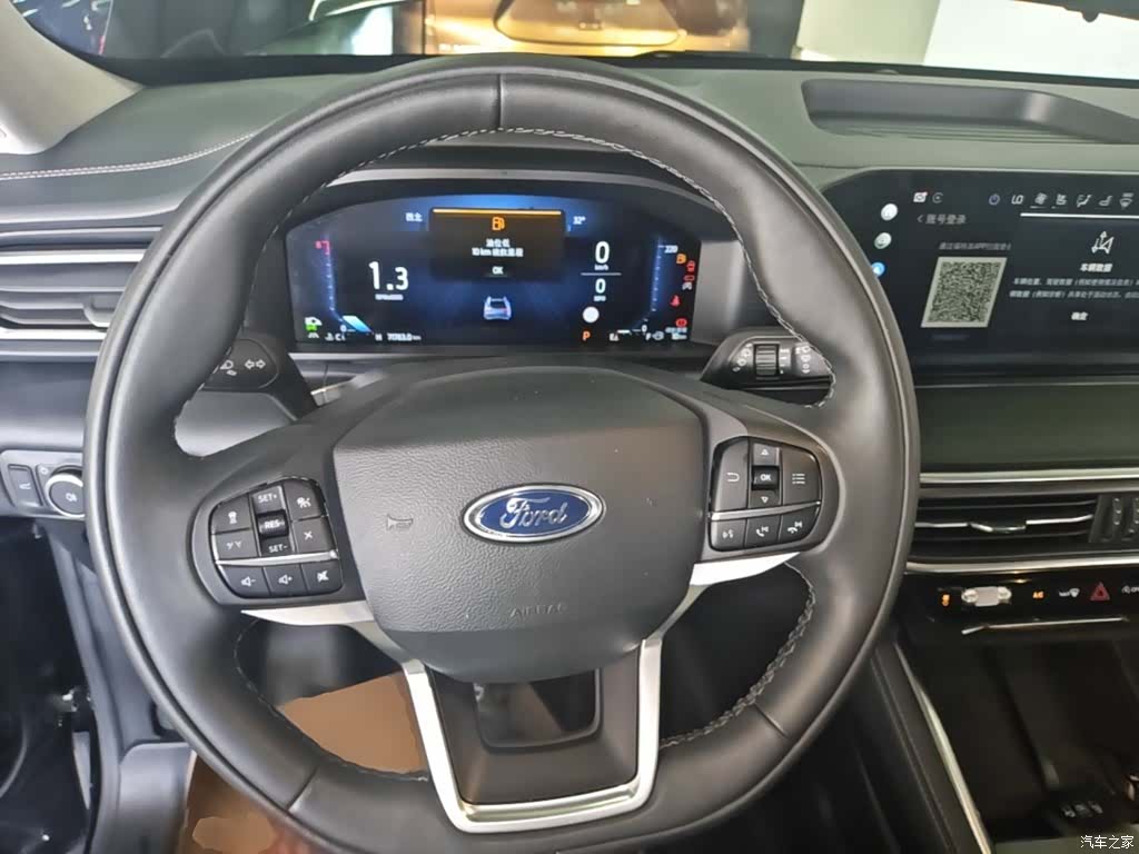 Ford Explorer, 2024 11