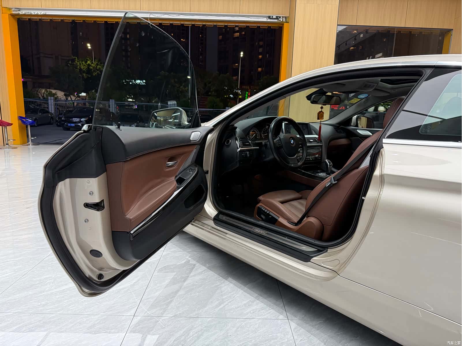 BMW 6 Series, 2012 10