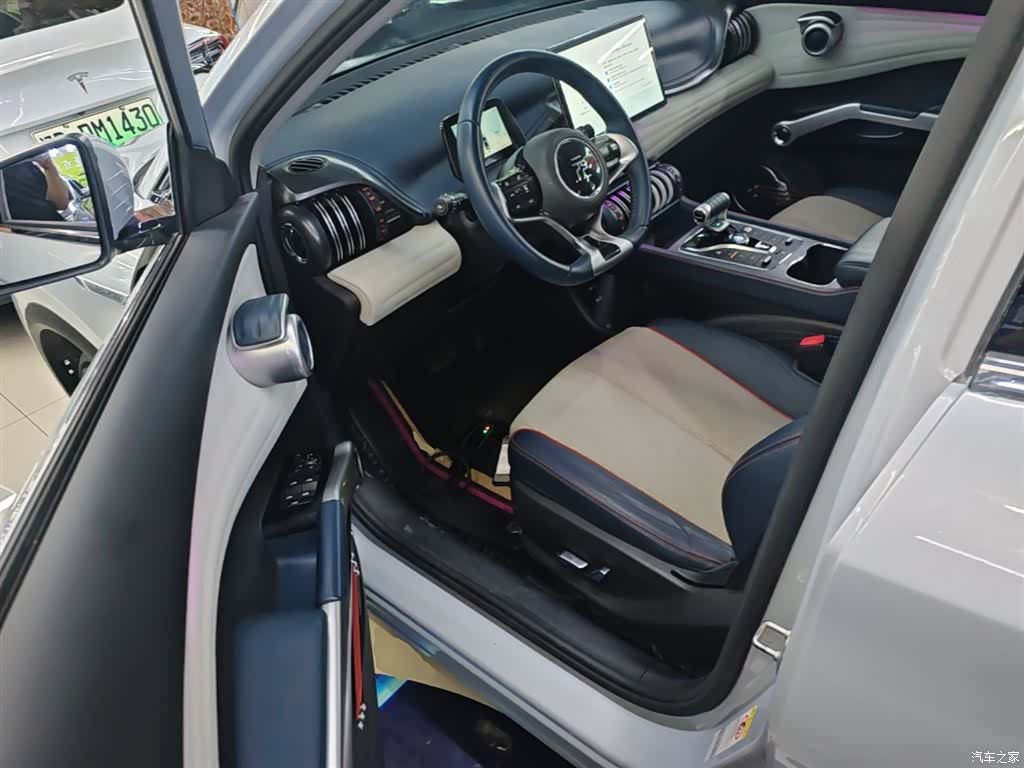 BYD Yuan, 2022 16