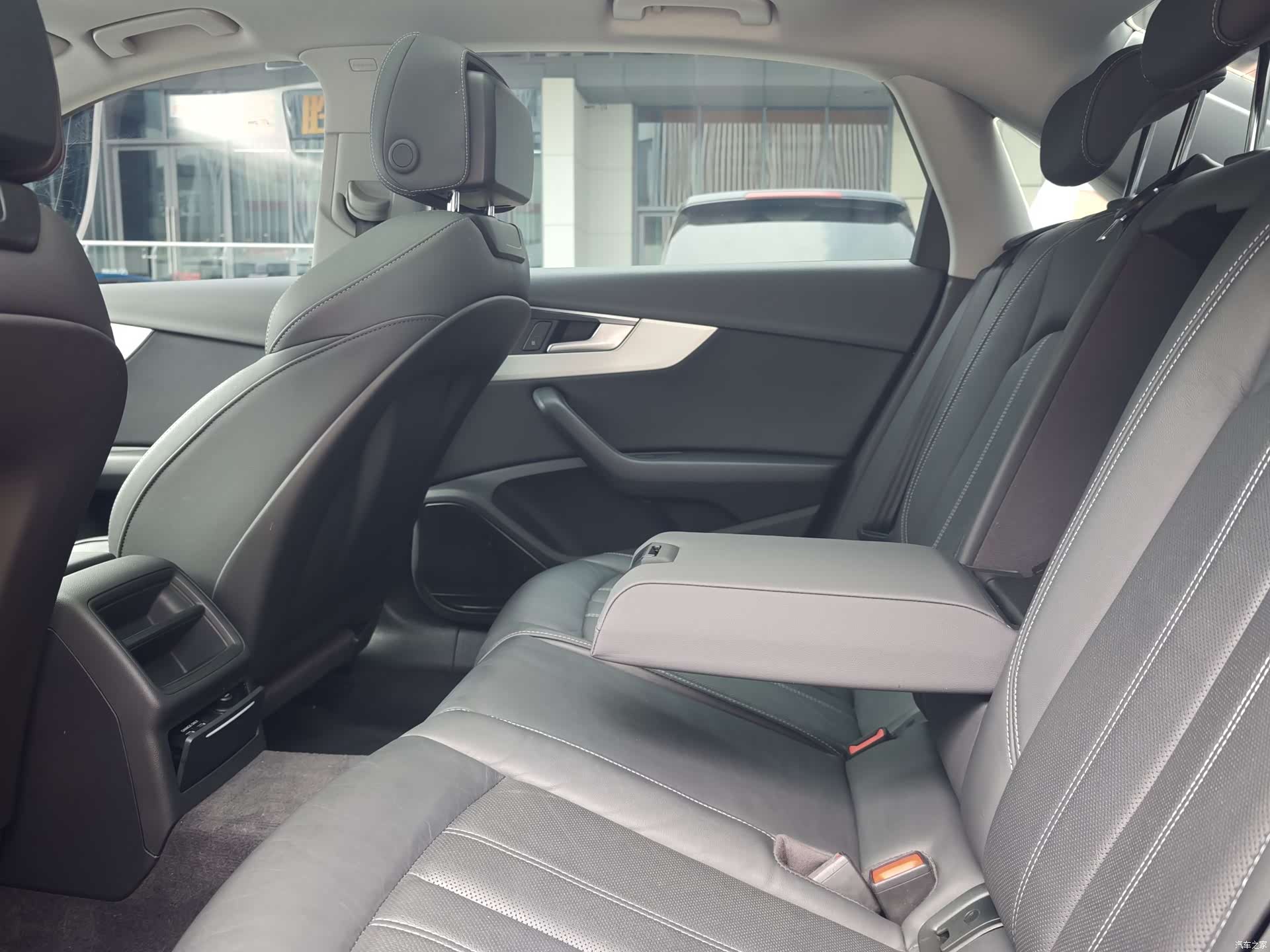 Audi A4L, 2020 9