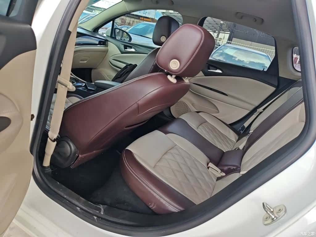 Buick Verano, 2018 17