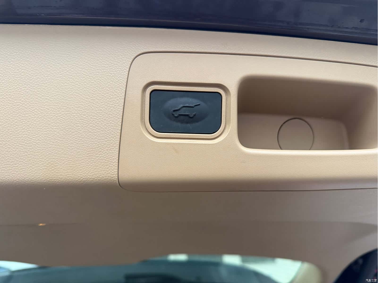 Buick GL8, 2021 25