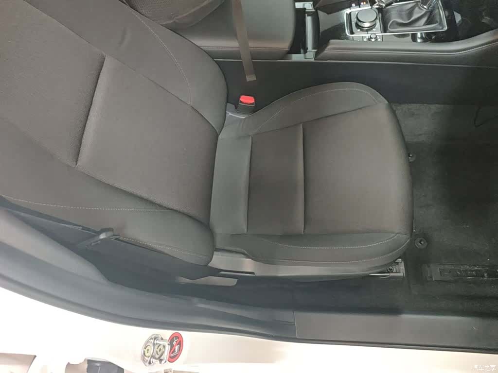 Mazda Mazda3, 2021 25