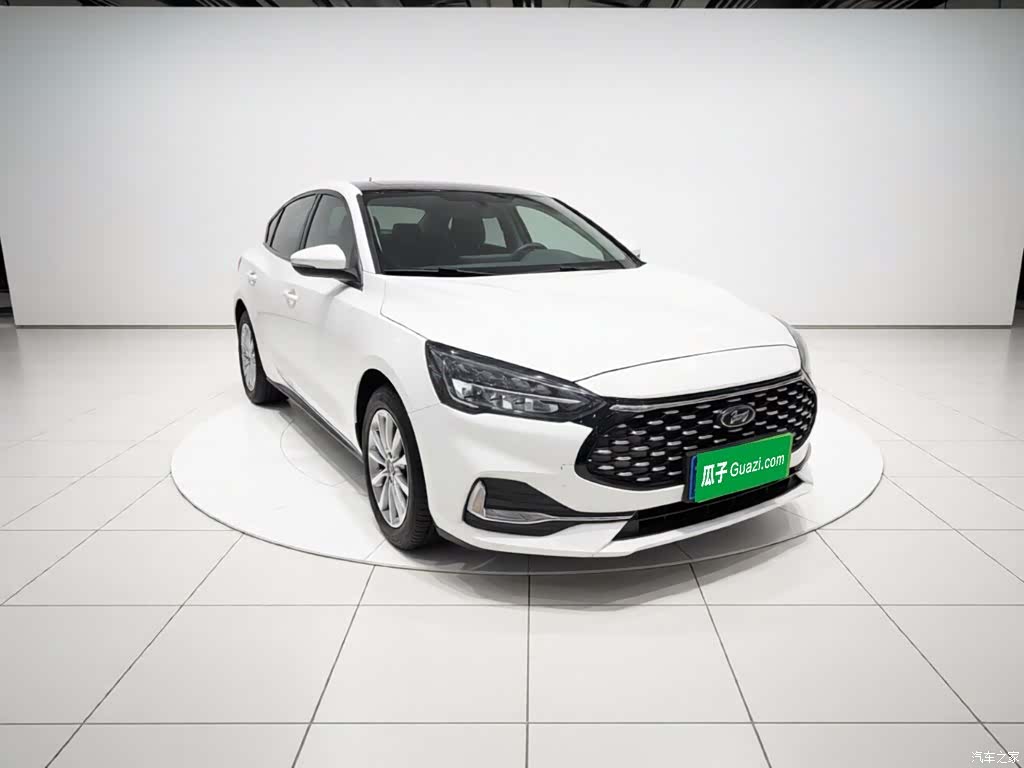 Ford Focus, 2022 4