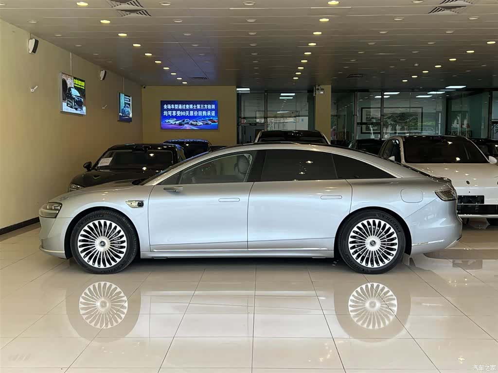 Stelato S9, 2025 4