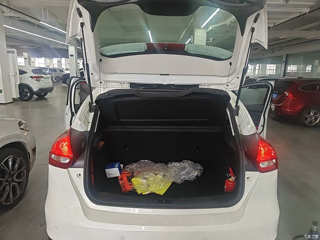 Ford Focus, 2019 19