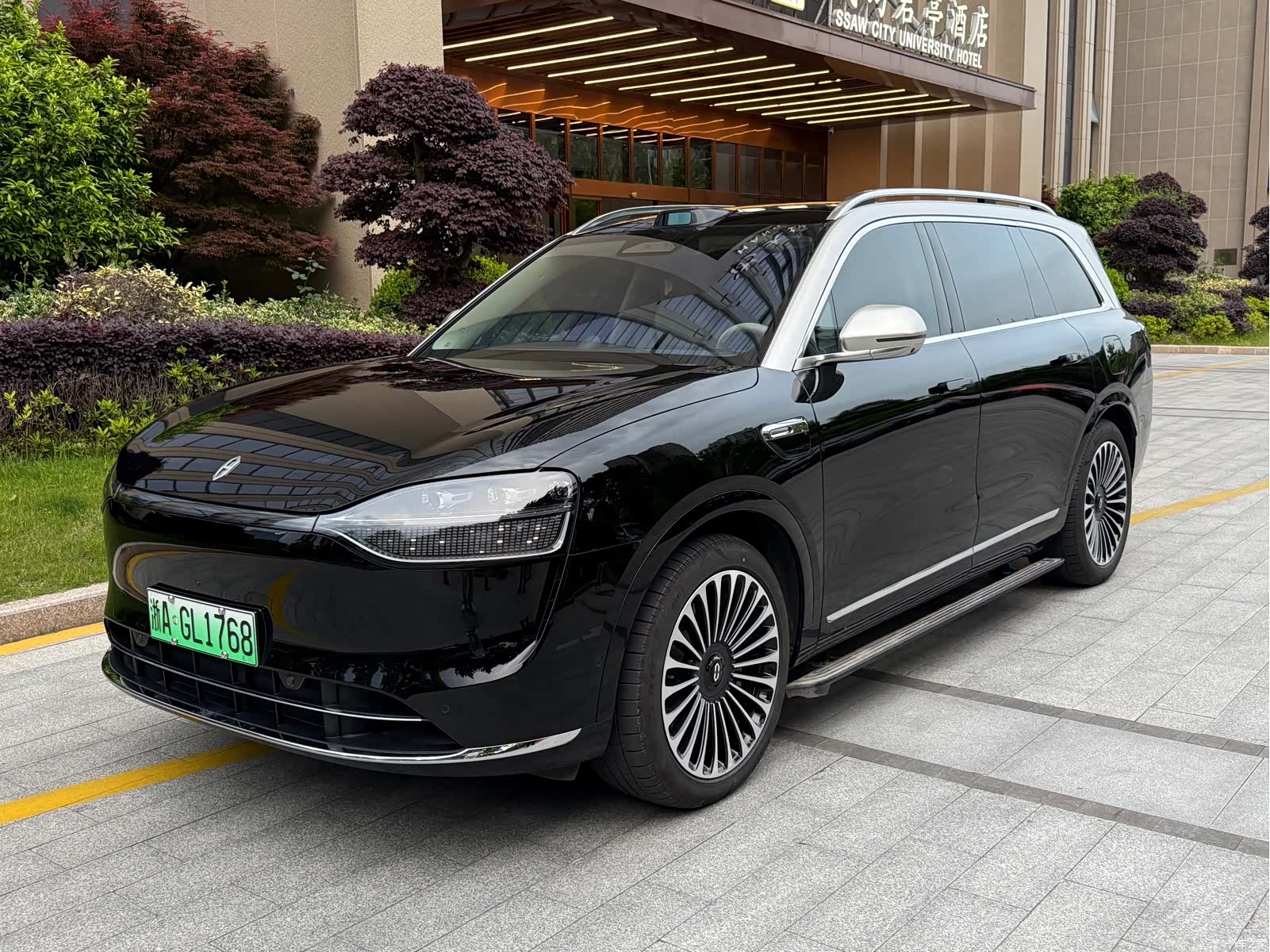 AITO M9, 2025 1