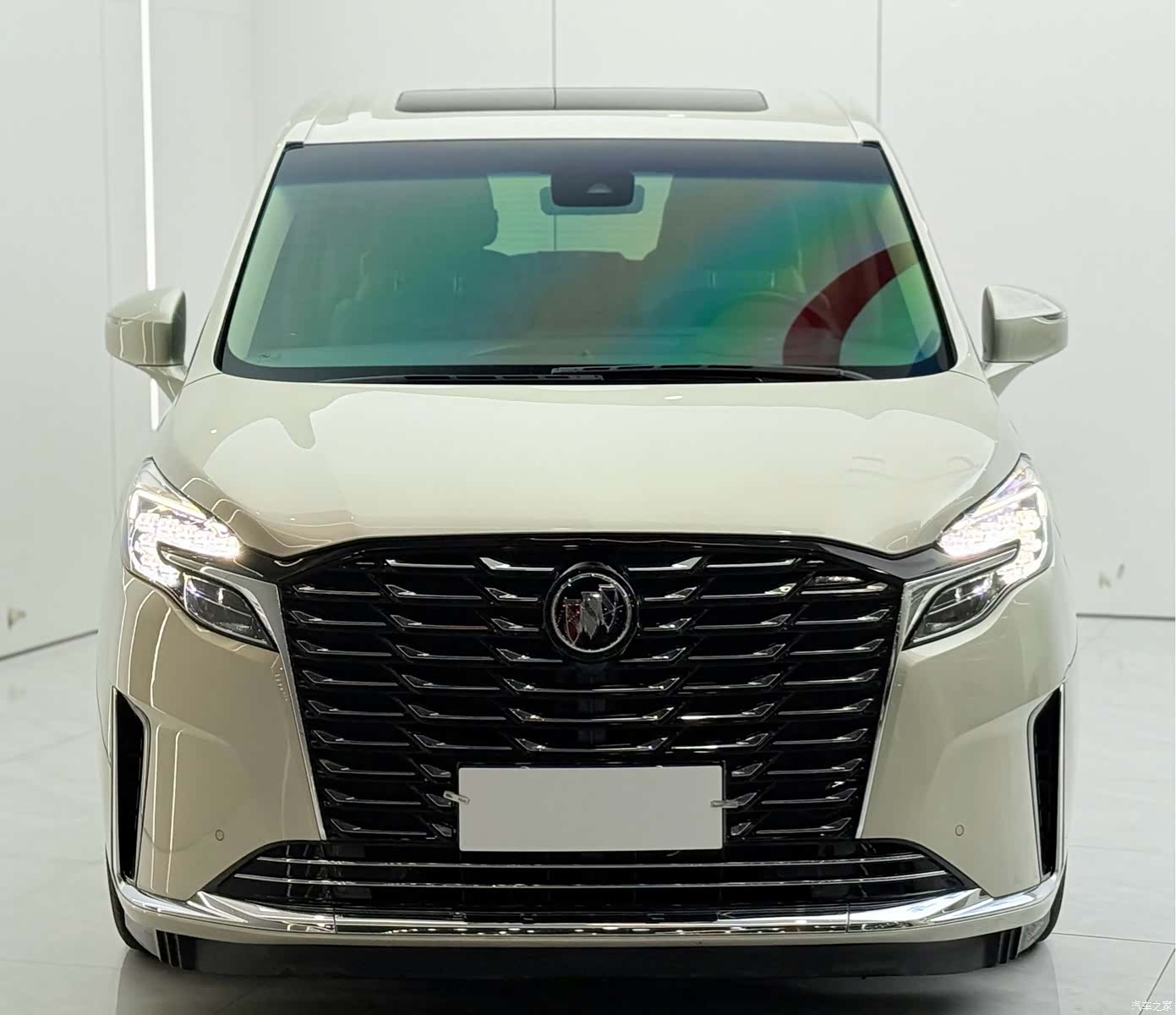 Buick GL8, 2023 3