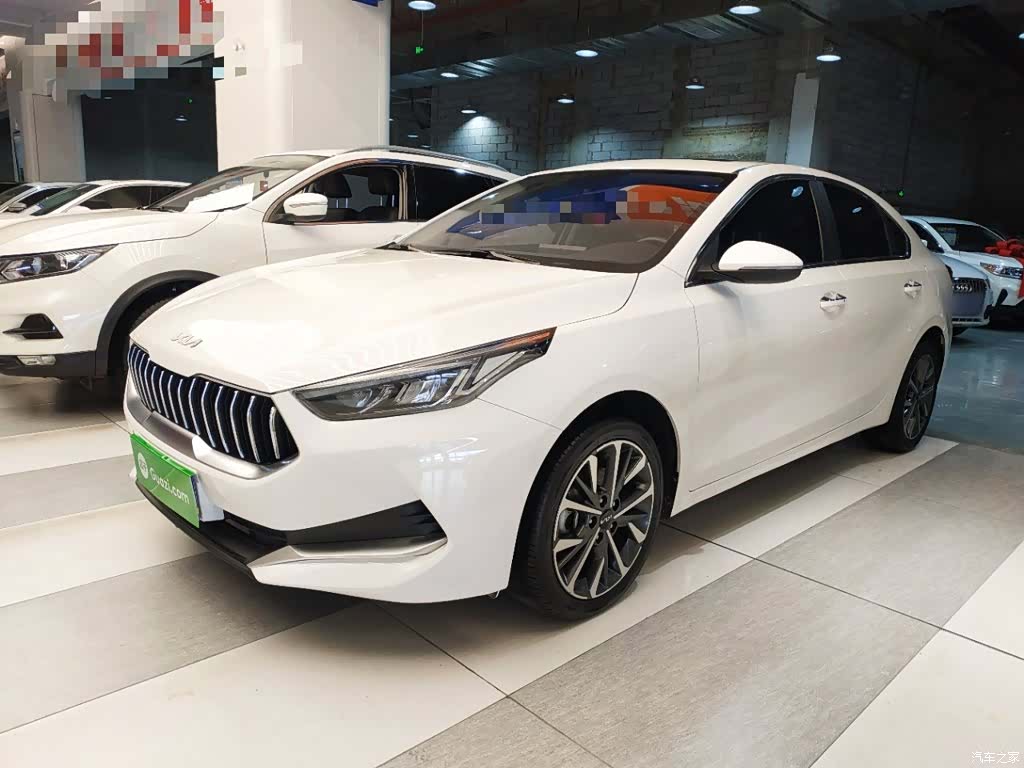 Kia K3, 2022 1