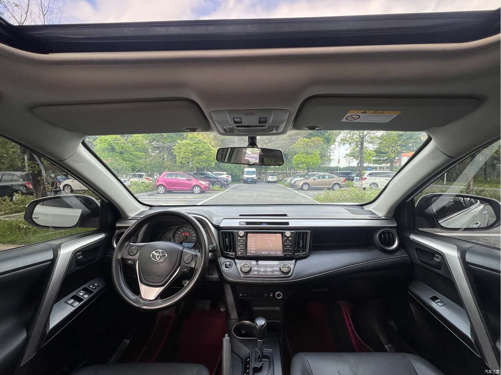Toyota RAV4, 2019 13