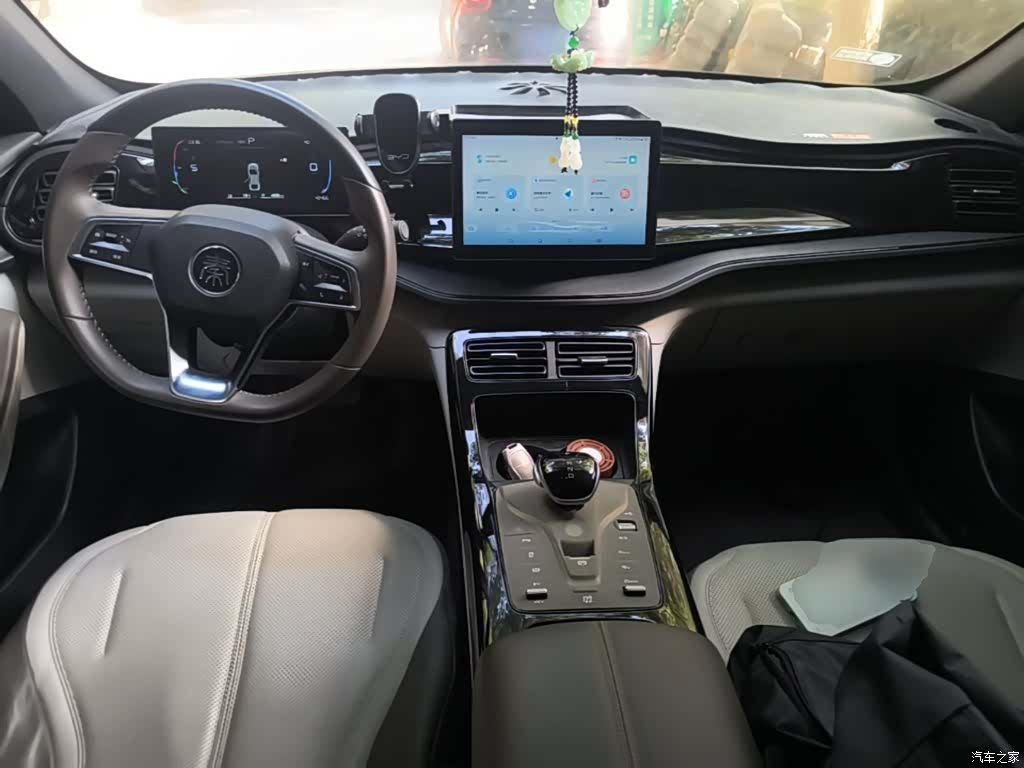 BYD Qin, 2024 10