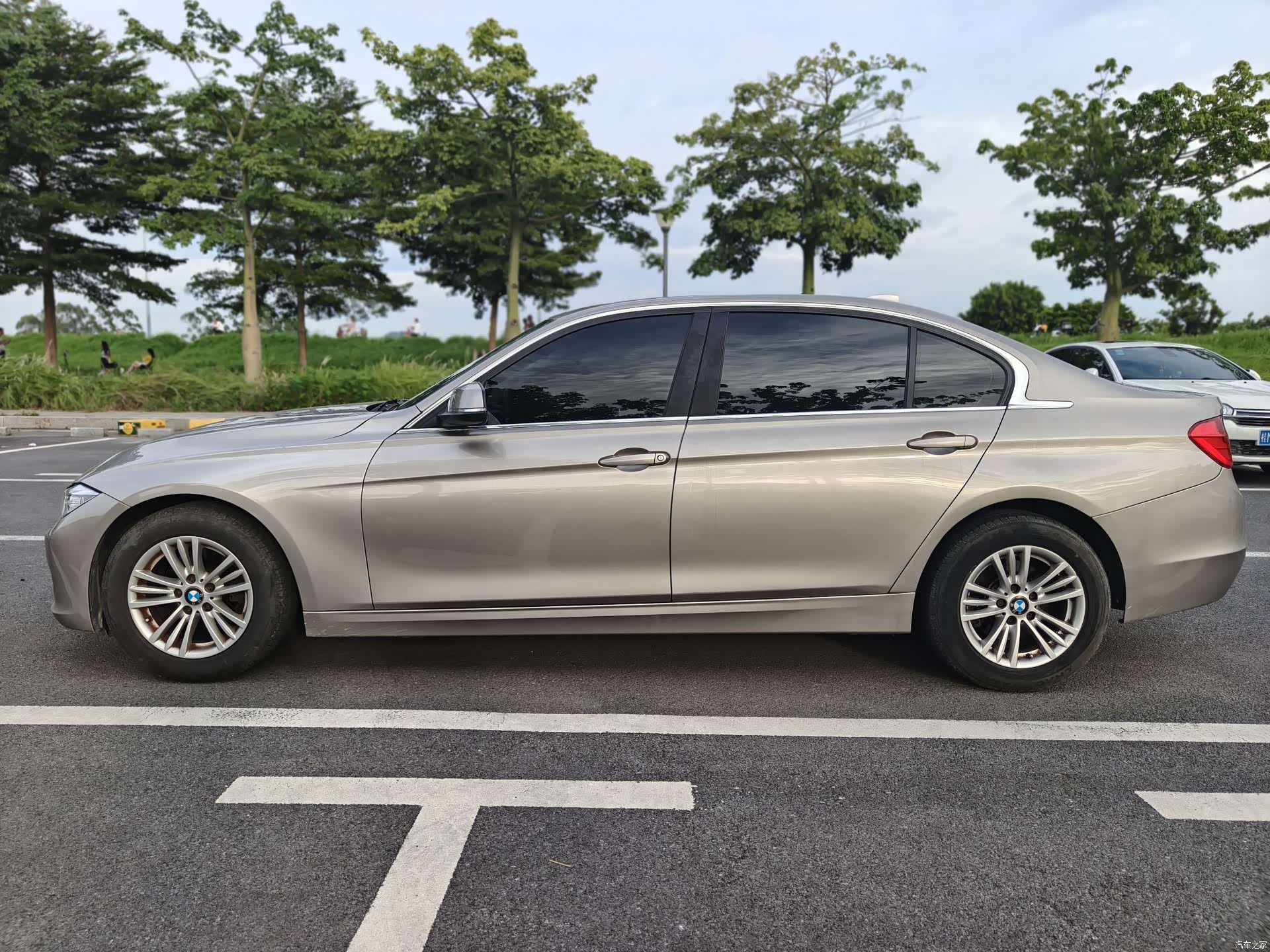 BMW 3 Series, 2015 9