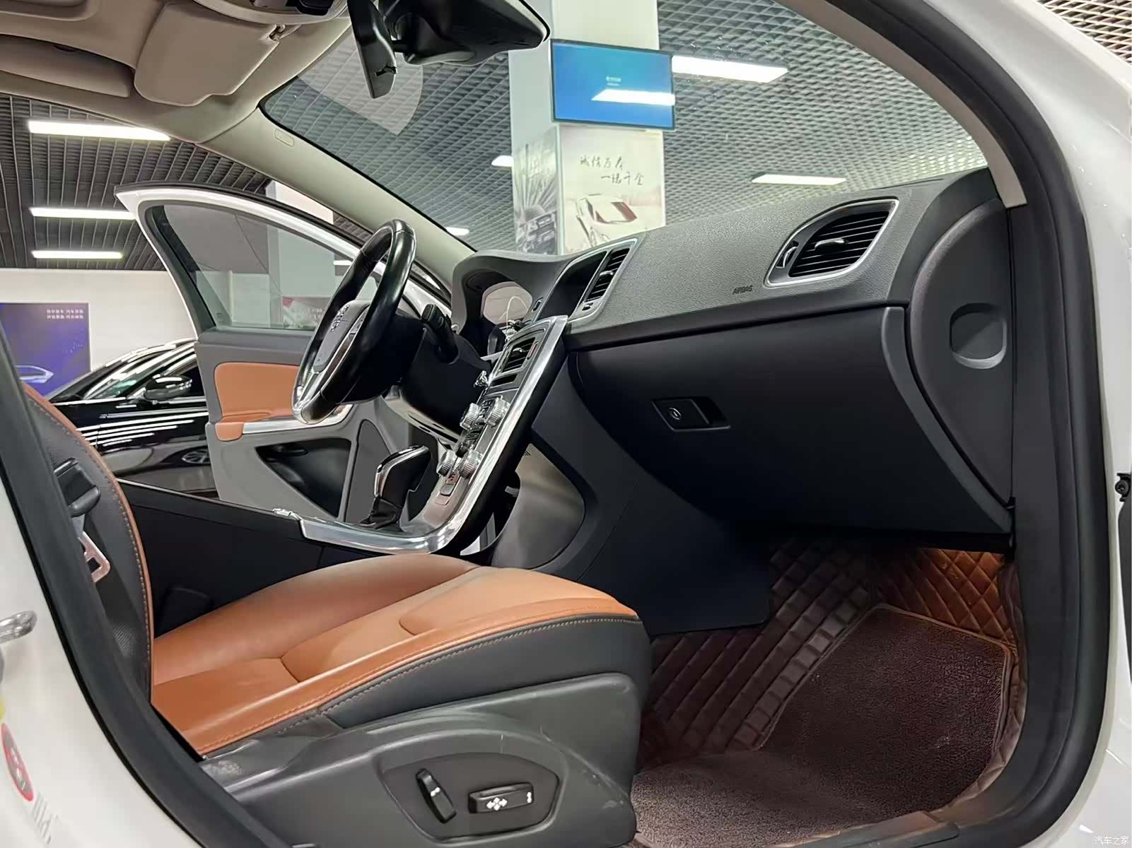 Volvo S60, 2015 15