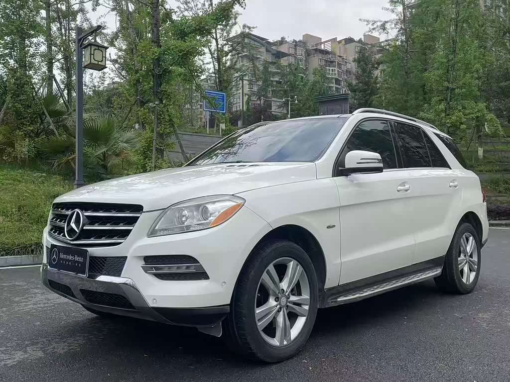 Mercedes-Benz M
