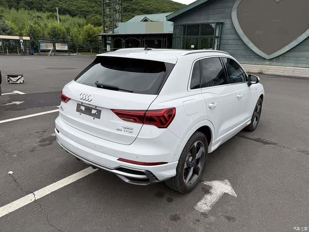 Audi Q3, 2023 все фото