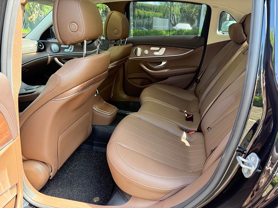 Mercedes-Benz E-class Mercedes-Benz E-class