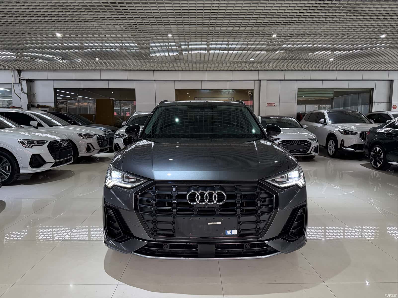 Audi Q3, 2023 3