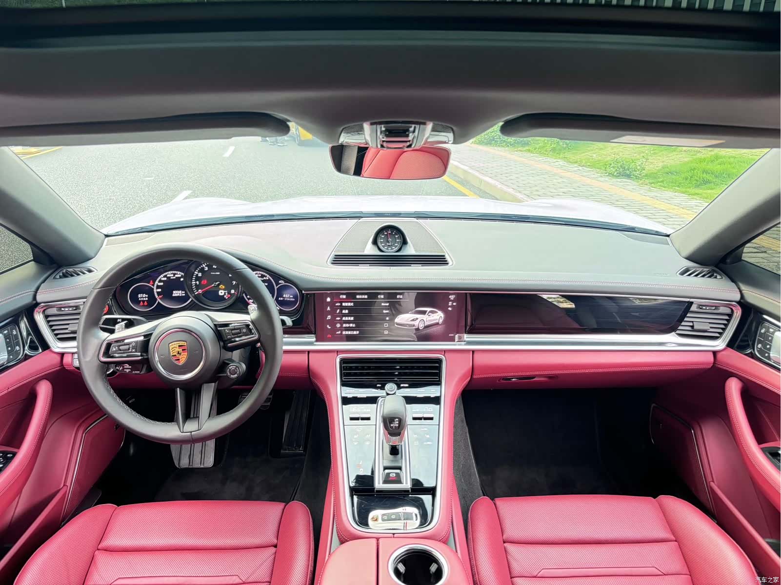 Porsche Panamera, 2022 7