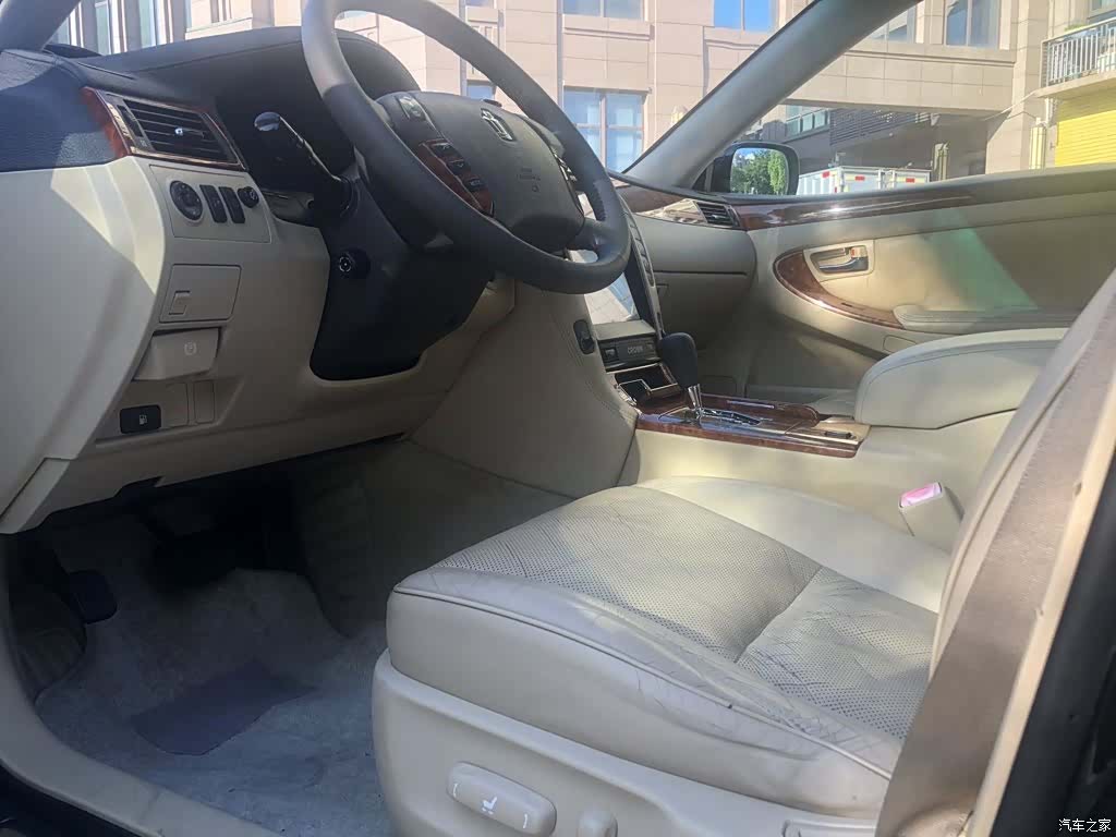 Toyota Crown, 2007 8