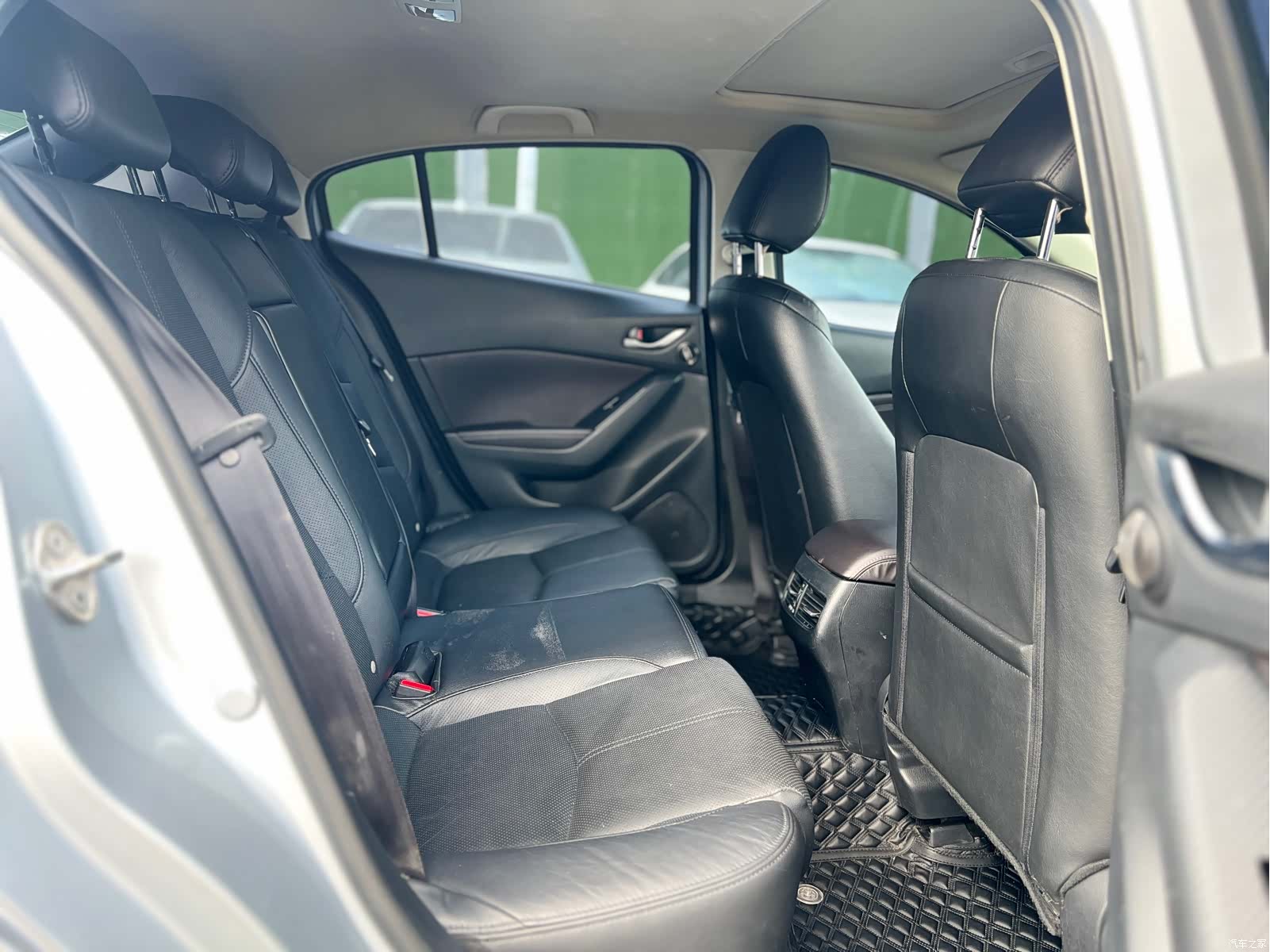 Mazda Mazda3, 2018 11