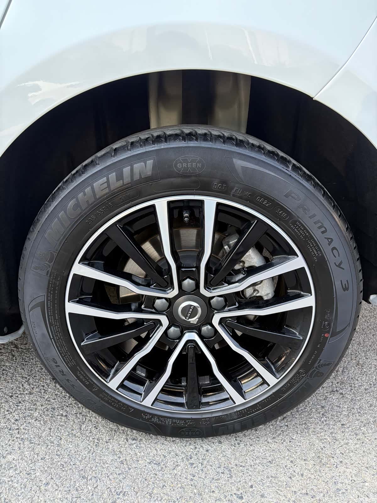 Volvo V40, 2019 14