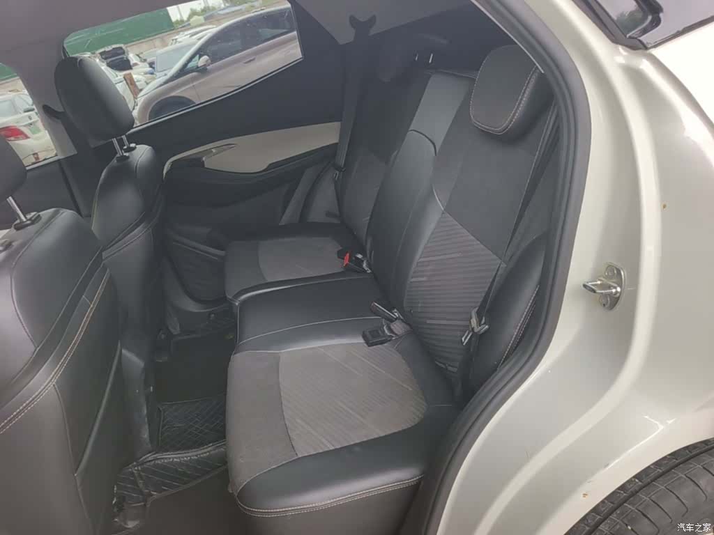 Wuling RS-3, 2022 17