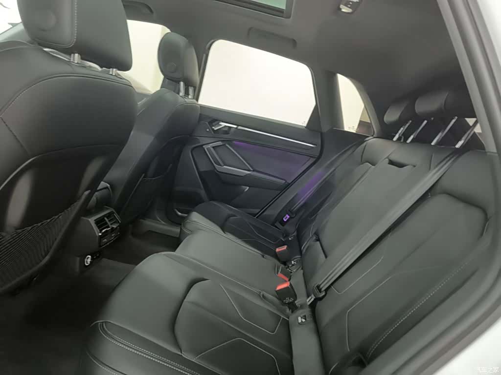 Audi Q3, 2024 17