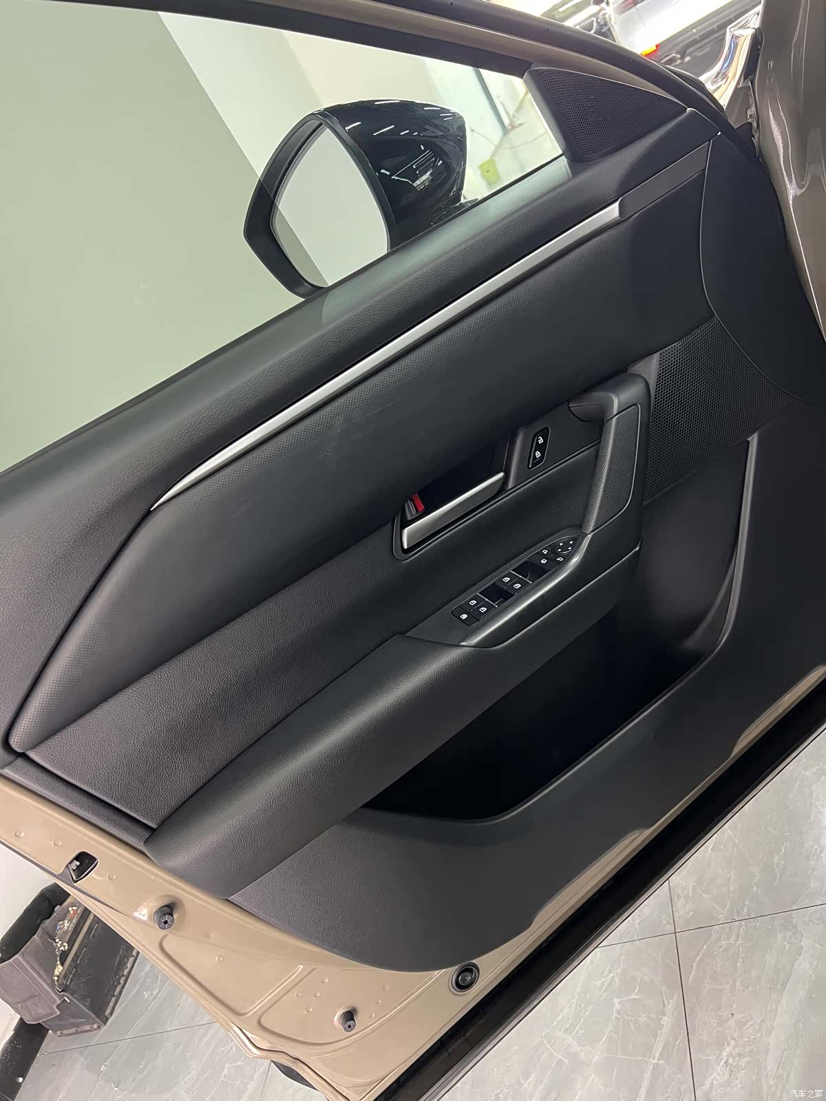 Mazda CX-50, 2025 22