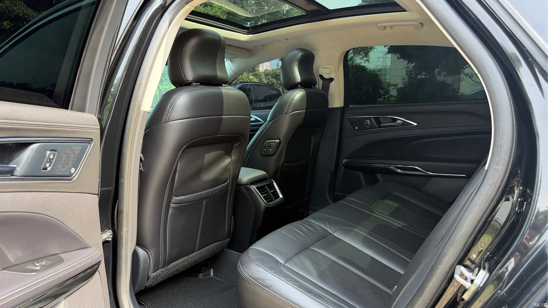 Ford Taurus, 2020 19