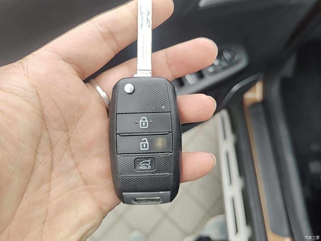 Kia KX5, 2016 9