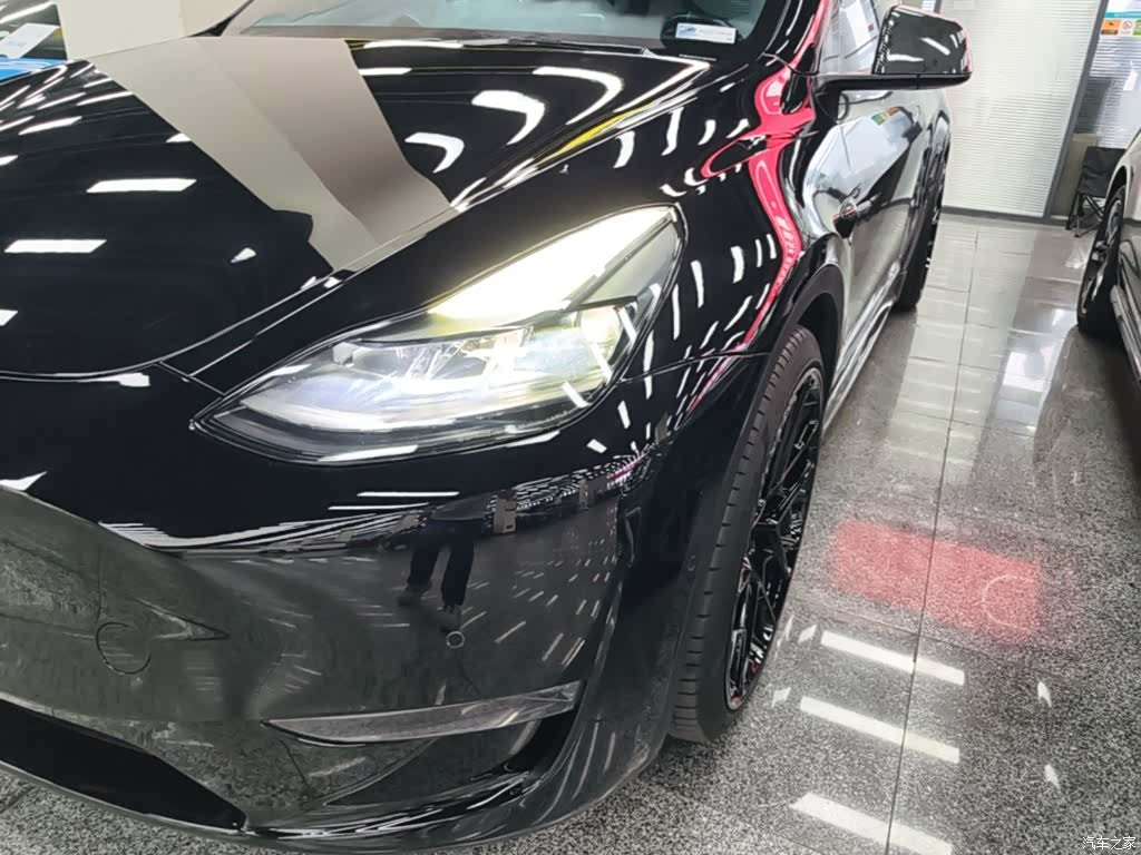 Tesla Model Y, 2021 24