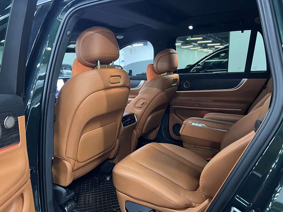 AITO Ask the world M9