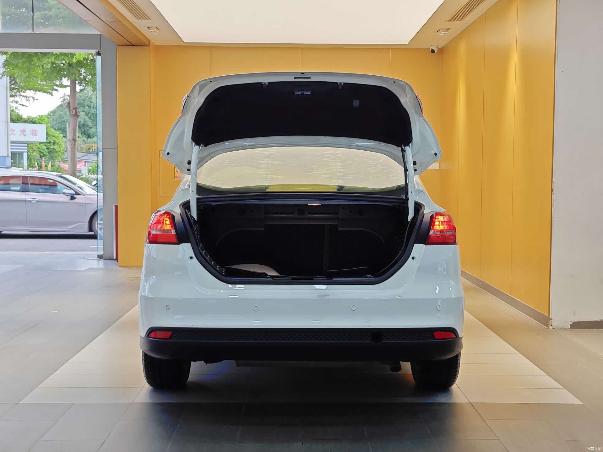 Ford Focus, 2016 26