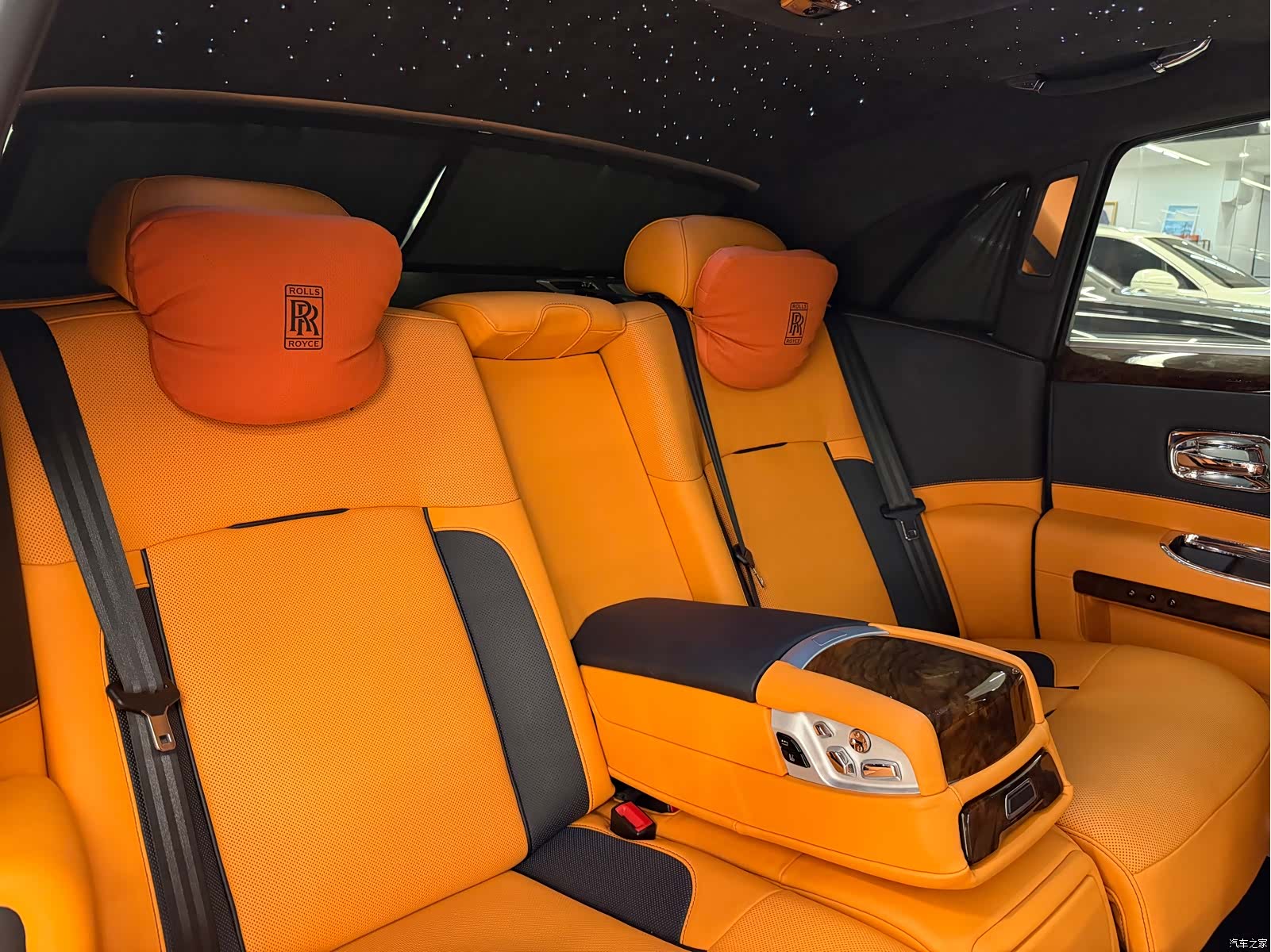 Rolls-Royce Ghost, 2015 12
