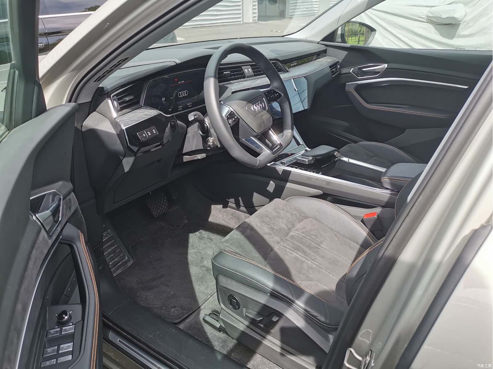 Audi e-tron, 2023 6
