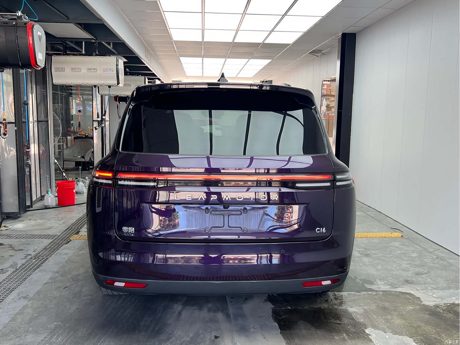 Leapmotor C16, 2024 13