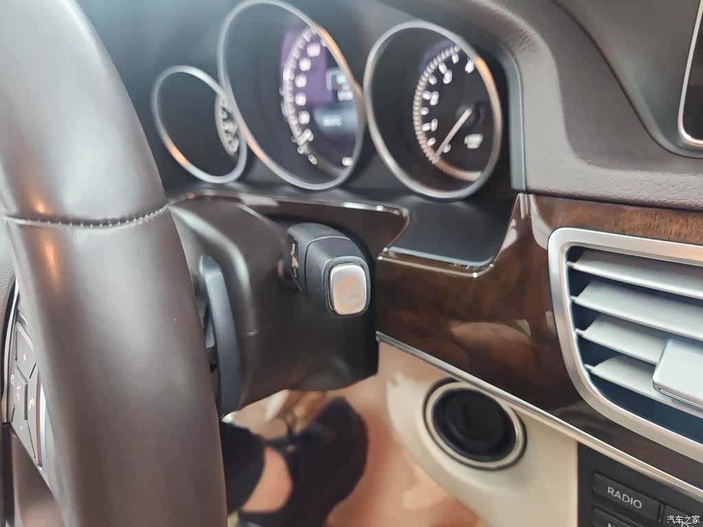 Mercedes-Benz E-Class, 2014 9