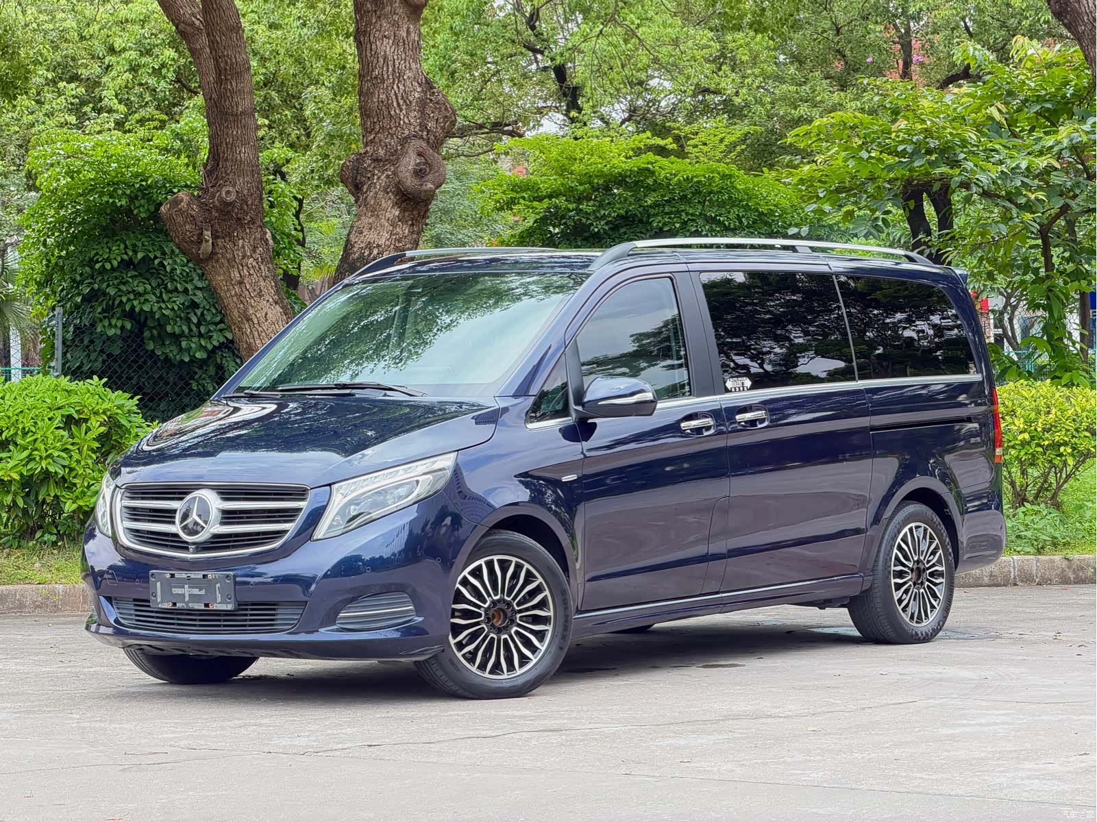 Mercedes-Benz V-Class, 2018 1