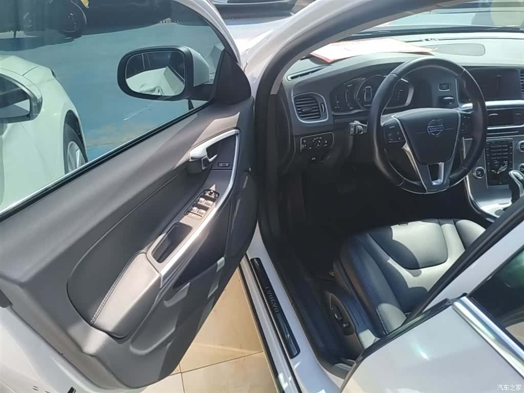 Volvo S60, 2016 16